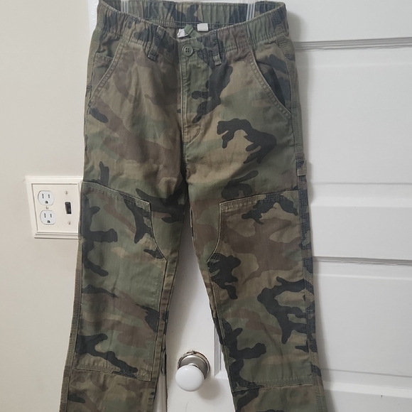 GAP Other - GAP Kids Green Camouflage Pants